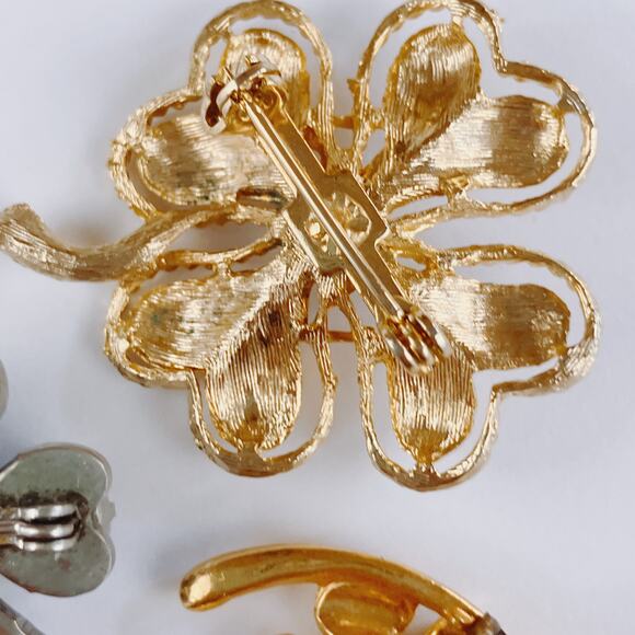 VTG Lot of 3 Brooches Mid Century Clover and Wishbone Faux Pearl Rhinestone - Picture 13 of 13